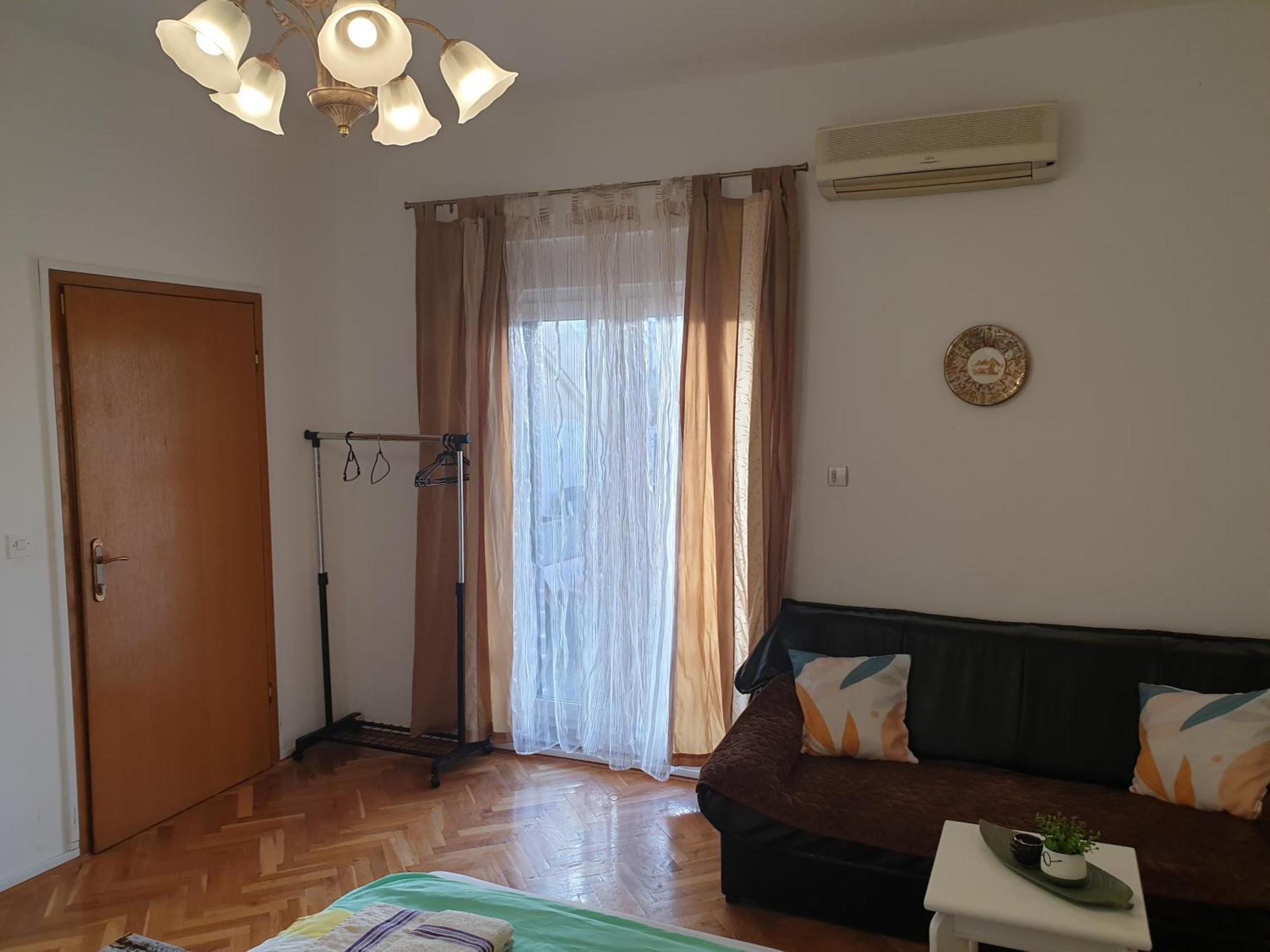 Dalia Apartment & Rooms Мостар Екстериор снимка
